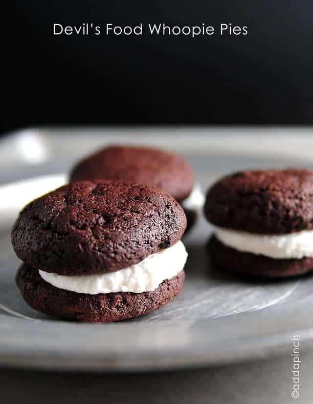 Delicious Devils Food Whoopie Pies: Simple Recipe & Fluffy Filling
